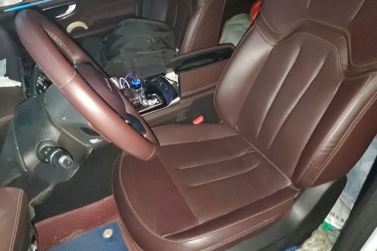 Used JETOUR X90 2022 Zilong 2.0T DCT Changsheng Edition 7-Seater Left Front Seat