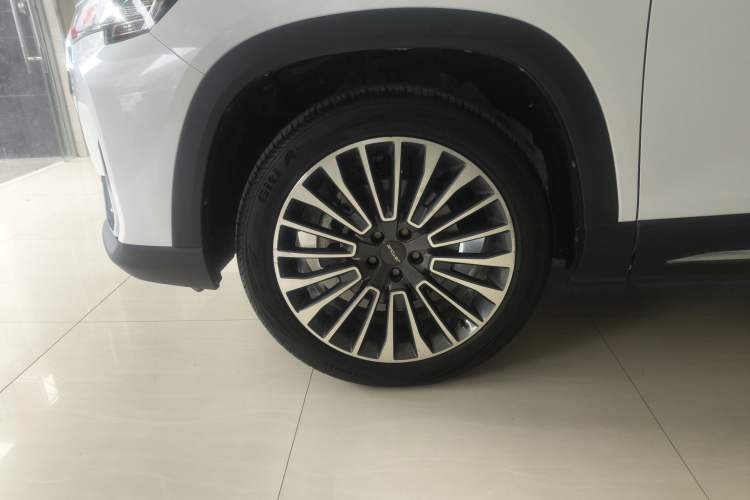 Used JETOUR X90 2022 Zilong 2.0T DCT Changsheng Edition 5-seater Left Front Wheel Hub