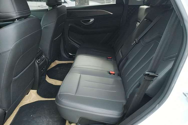Used JETOUR X90 2022 Zilong 2.0T DCT Tiger威 Edition 7 Seats Left Rear Seat