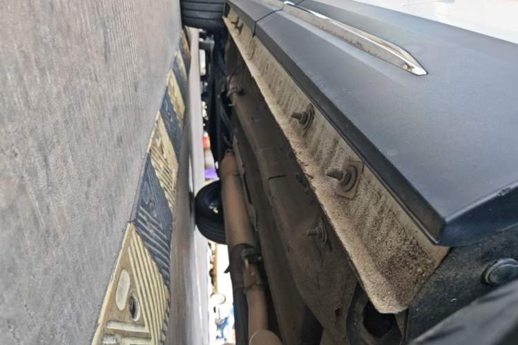 Used JETOUR X90 2022 Zilong 2.0T DCT Changsheng Edition 7-Seater Left Side Sill