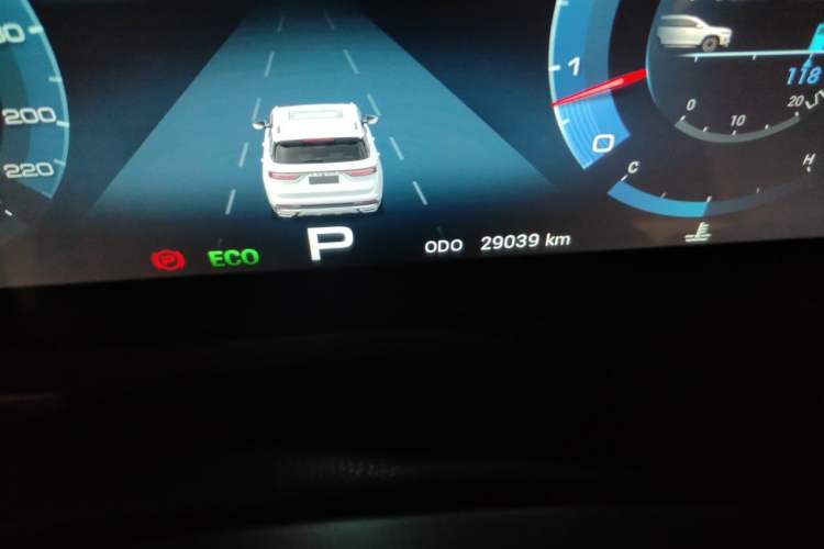 Used JETOUR X90 2022 Zilong 2.0T DCT Changsheng Edition 5-seater Odometer Close Up