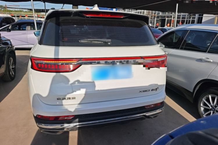 Used JETOUR X90 2022 Zilong 2.0T DCT Changsheng Edition 7-Seater Rear