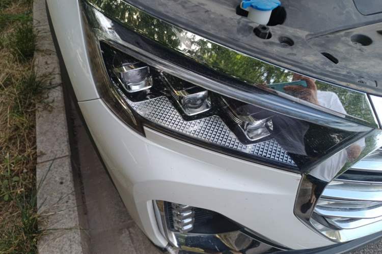Used JETOUR X90 2022 Zilong 2.0T DCT Changsheng Edition 5-seater Right Front Headlight