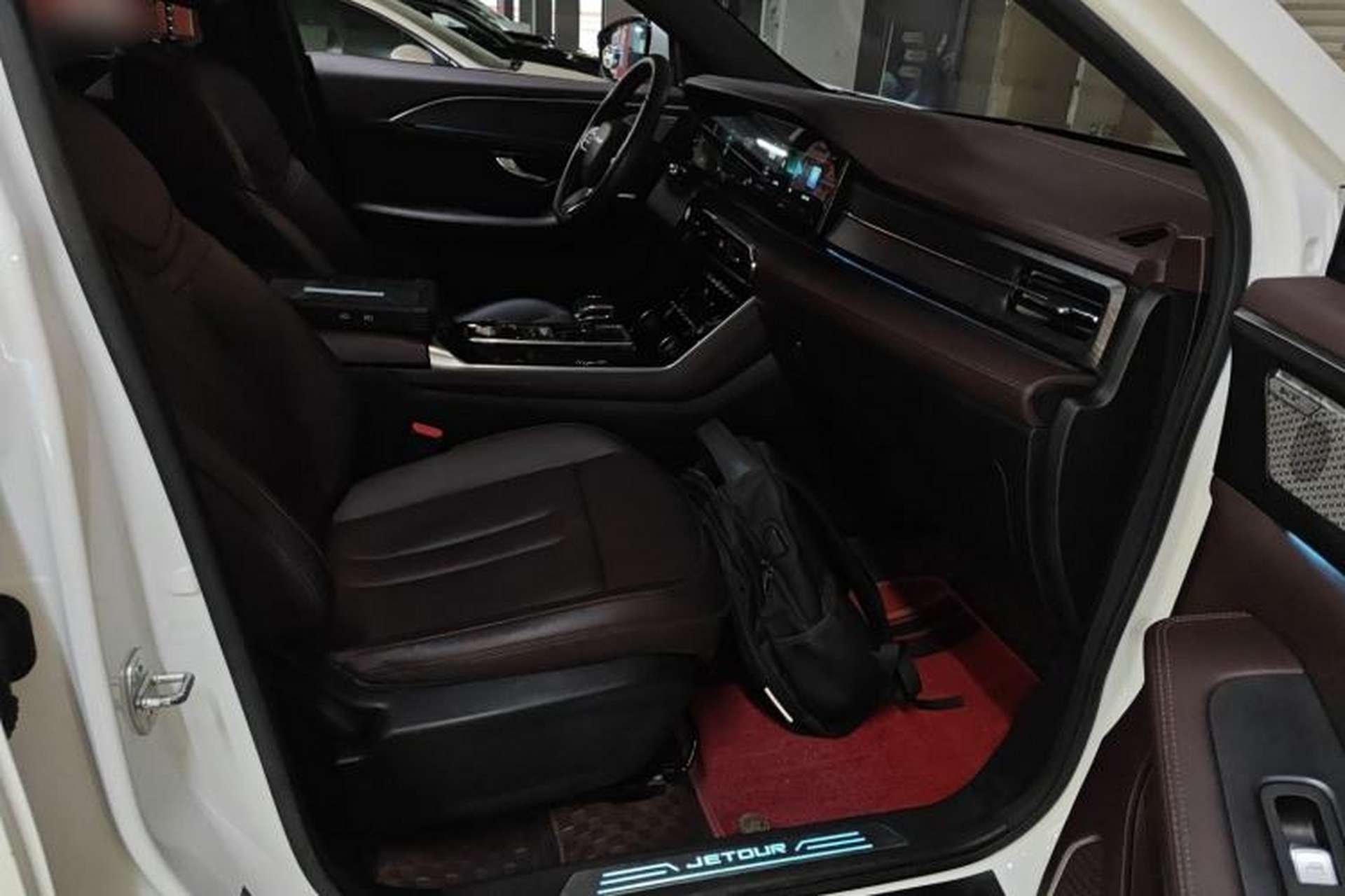 Used JETOUR X90 2022 Zilong 2.0T DCT Changsheng Edition 7-Seater Right Front Seat