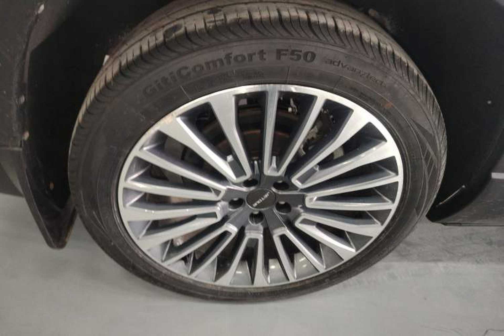 Used JETOUR X90 2022 Zilong 2.0T DCT Changsheng Edition 7-Seater Right Rear Wheel Hub
