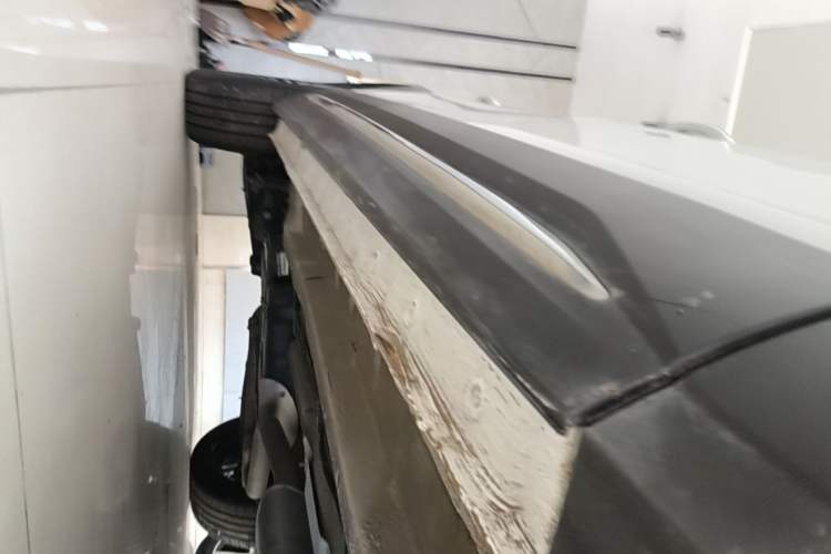 Used JETOUR X90 2022 Zilong 2.0T DCT Changsheng Edition 5-seater Right Side Sill