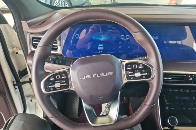 Used JETOUR X90 2022 Zilong 2.0T DCT Changsheng Edition 7-Seater Steering Wheel
