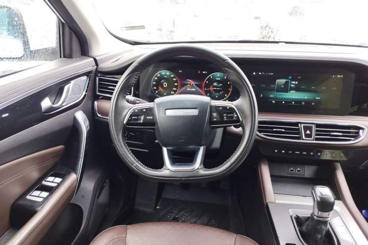 Used JETOUR X90 2022 1.5T Manual Shadow Comfort Edition 7 Seats Steering Wheel