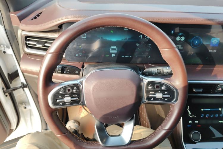 Used JETOUR X90 2022 Zilong 2.0T DCT Changsheng Edition 7-Seater Steering Wheel