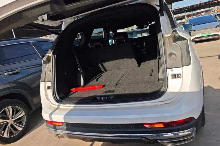 Used JETOUR X90 2022 Zilong 2.0T DCT Changsheng Edition 7-Seater Trunk