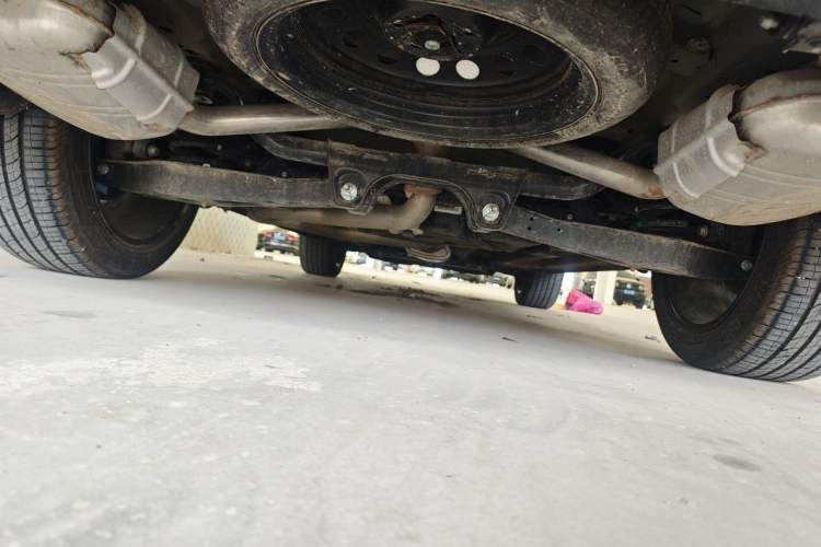 Used JETOUR X90 2023 Zilong 2.0T DCT Changsheng Edition 7-Seater Chassis Rear