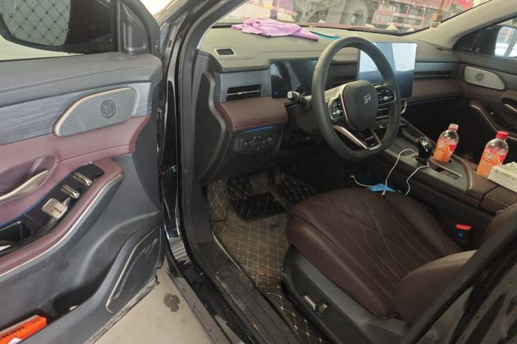 Used JETOUR X90 2023 Zilong 2.0T DCT Changsheng Edition 7-Seater Driver Seat