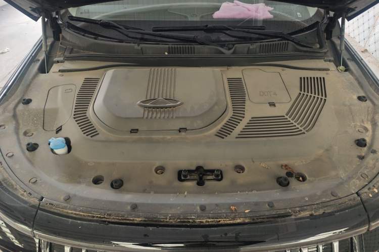 Used JETOUR X90 2023 Zilong 2.0T DCT Changsheng Edition 7-Seater Engine Bay
