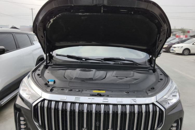 Used JETOUR X90 2023 Zilong 2.0T DCT Wushen Edition 7-Seater Engine Bay