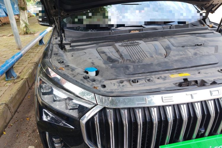 Used JETOUR X90 2023 Zilong 2.0T DCT Changsheng Edition 7-Seater Engine Bay Right