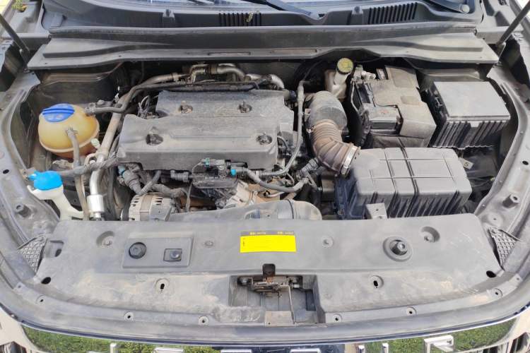 Used JETOUR X90 2023 Zilong 2.0T DCT Wushen Edition 7-Seater Engine Bay