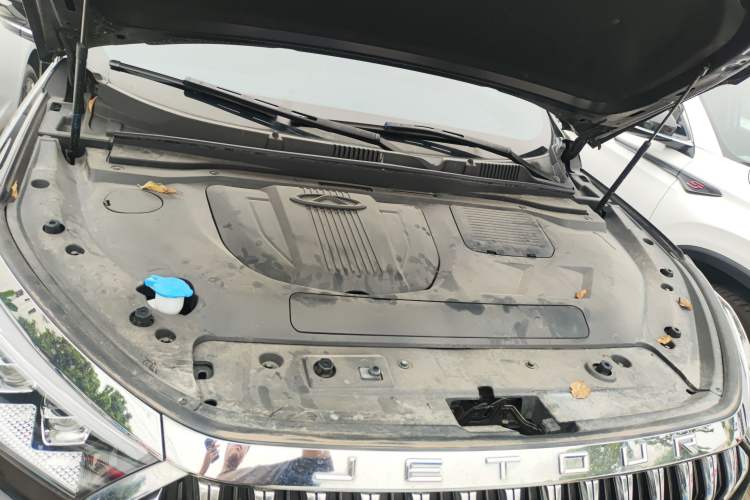 Used JETOUR X90 2023 Zilong 2.0T DCT Changsheng Edition 7-Seater Engine Bay
