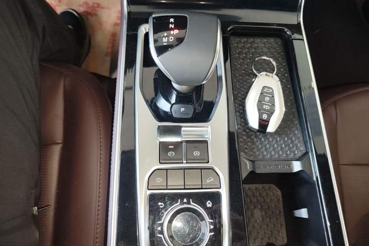 Used JETOUR X90 2023 Zilong 2.0T DCT Changsheng Edition 5-seater Gear Lever