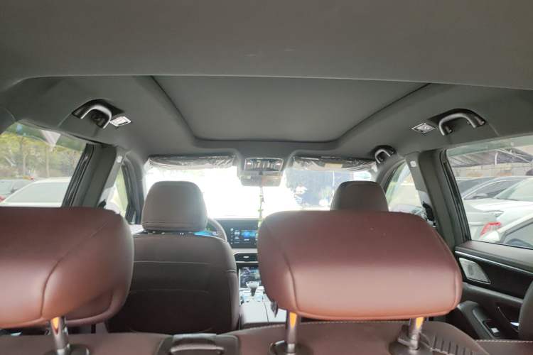 Used JETOUR X90 2023 Zilong 2.0T DCT Changsheng Edition 7-Seater Headliner
