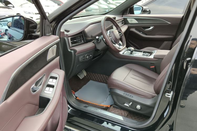 Used JETOUR X90 2023 Zilong 2.0T DCT Wushen Edition 7-Seater Interior 3