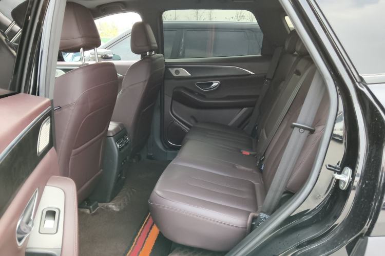 Used JETOUR X90 2023 Zilong 2.0T DCT Wushen Edition 7-Seater Interior 4