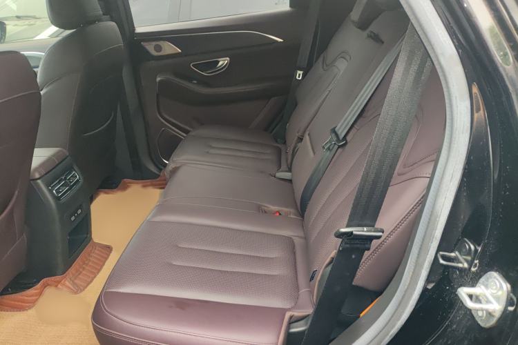 Used JETOUR X90 2023 Zilong 2.0T DCT Changsheng Edition 7-Seater Interior 4
