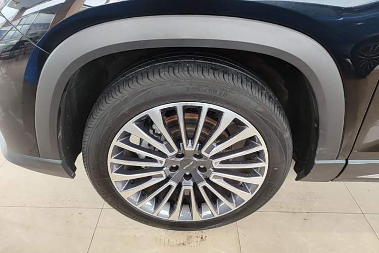 Used JETOUR X90 2023 Zilong 2.0T DCT Changsheng Edition 5-seater Left Front Wheel Hub