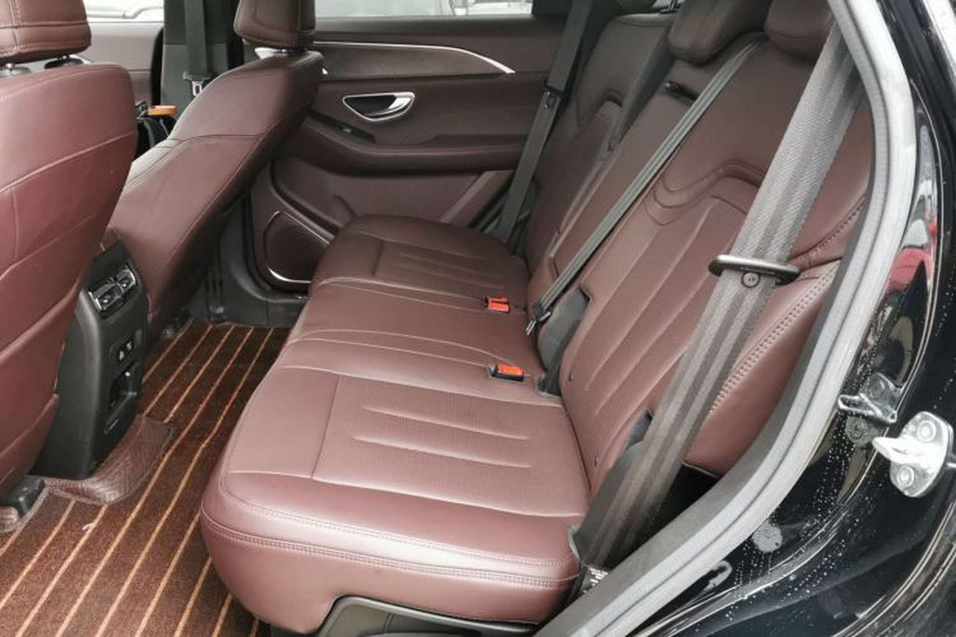 Used JETOUR X90 2023 Zilong 2.0T DCT Wushen Edition 5 Seats Left Rear Seat