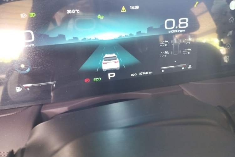 Used JETOUR X90 2023 Zilong 2.0T DCT Changsheng Edition 7-Seater Odometer Close Up