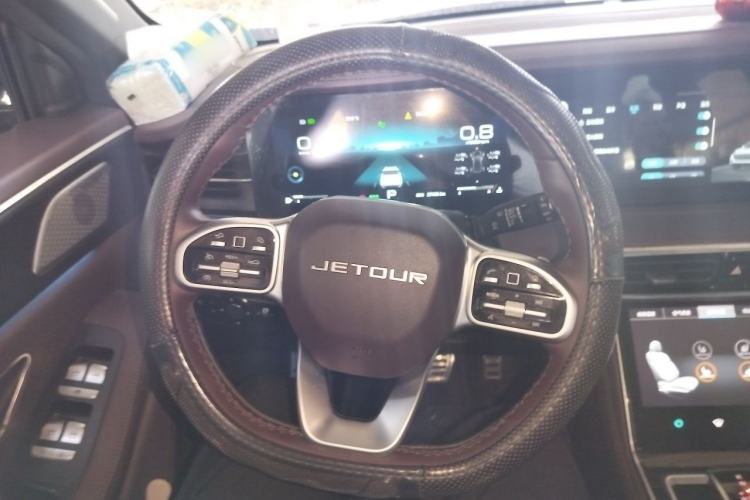 Used JETOUR X90 2023 Zilong 2.0T DCT Changsheng Edition 7-Seater Steering Wheel