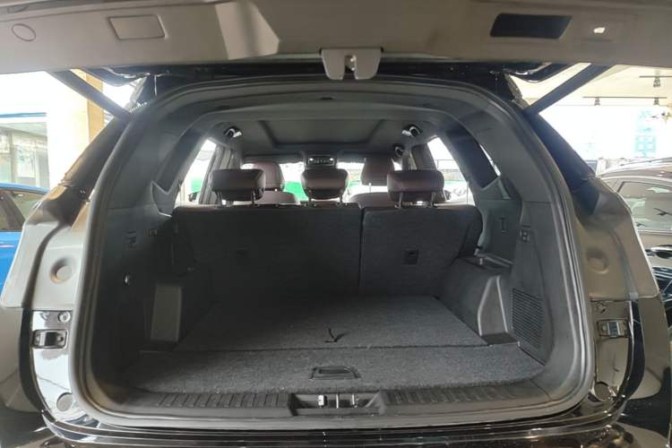 Used JETOUR X90 2023 Zilong 2.0T DCT Changsheng Edition 5-seater Trunk