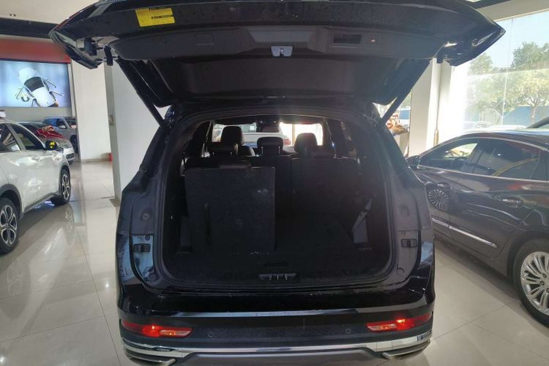 Used JETOUR X90 2023 Zilong 2.0T DCT Wushen Edition 7-Seater Trunk