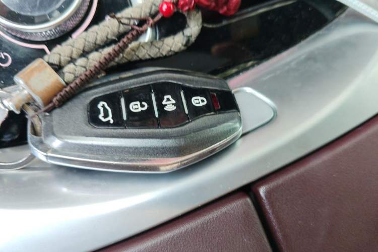 Used JETOUR X90 2023 Zilong 2.0T DCT Changsheng Edition 7-Seater Vehicle Key