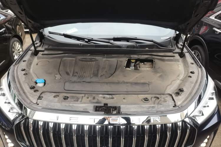 Used JETOUR X90 2023 Zilong 2.0T DCT Changsheng Edition 5-seater Engine Bay
