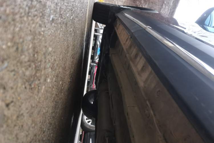 Used JETOUR X90 2023 Zilong 2.0T DCT Changsheng Edition 5-seater Left Side Sill