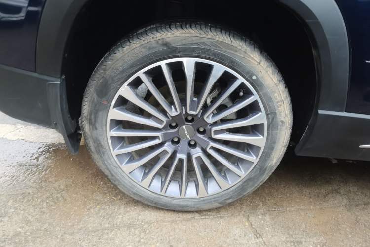 Used JETOUR X90 2023 Zilong 2.0T DCT Changsheng Edition 5-seater Right Rear Wheel Hub
