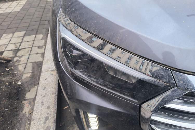 Used JETOUR X90 2023 Zilong 2.0T DCT Tiger威 Edition 5-seater Right Front Headlight