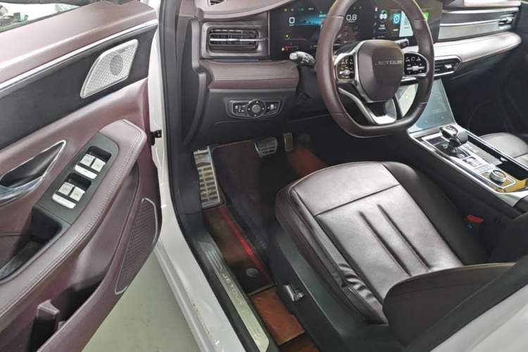 Used JETOUR X90 2023 Zilong 2.0T DCT Changsheng Edition 7-Seater Driver Seat
