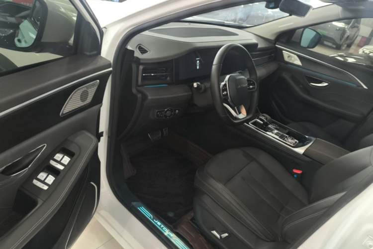 Used JETOUR X90 2023 Zilong 2.0T DCT Changsheng Edition 7-Seater Driver Seat