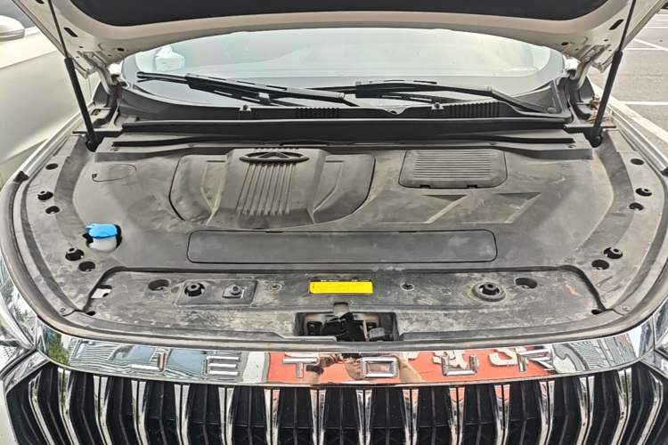 Used JETOUR X90 2023 Zilong 2.0T DCT Changsheng Edition 7-Seater Engine Bay