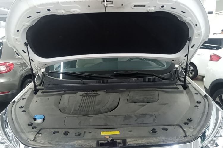 Used JETOUR X90 2023 Zilong 2.0T DCT Wushen Edition 7-Seater Engine Bay