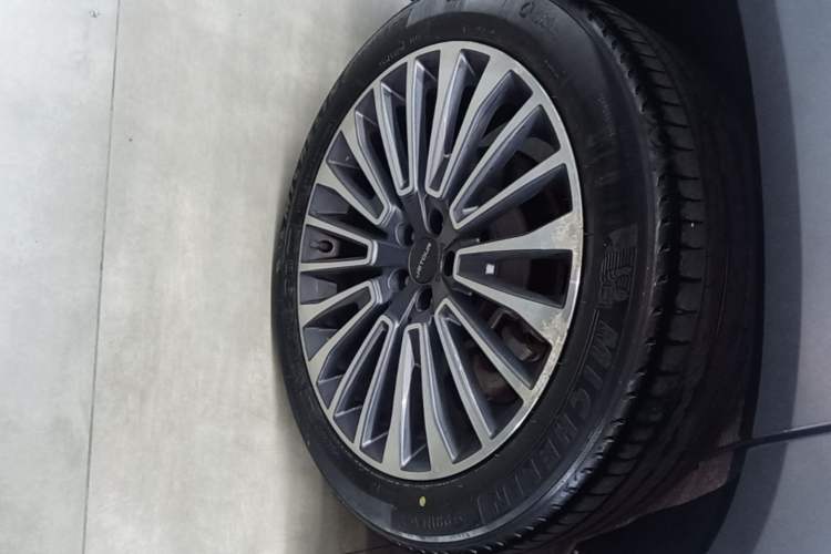 Used JETOUR X90 2023 Zilong 2.0T DCT Wushen Edition 7-Seater Exterior 5