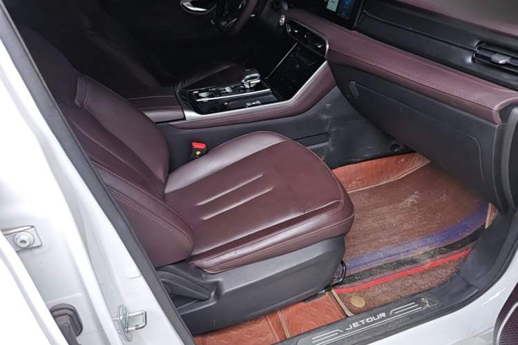 Used JETOUR X90 2023 Zilong 2.0T DCT Changsheng Edition 7-Seater Right Front Seat