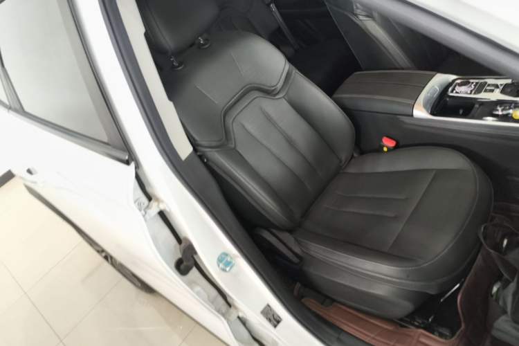 Used JETOUR X90 2023 Zilong 2.0T DCT Changsheng Edition 7-Seater Right Front Seat