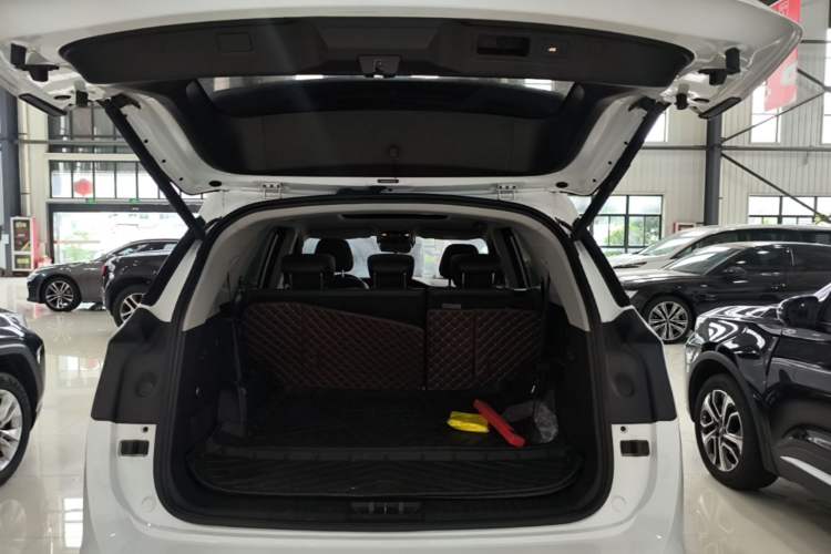 Used JETOUR X90 2023 Zilong 2.0T DCT Changsheng Edition 7-Seater Trunk