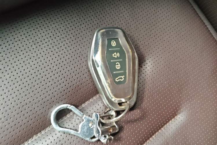 Used JETOUR X90 2023 Zilong 2.0T DCT Changsheng Edition 7-Seater Vehicle Key