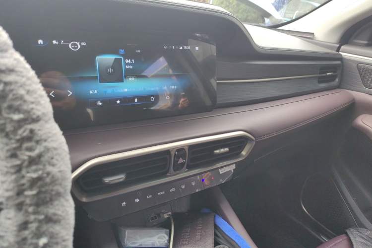Used JETOUR X90 2024 1.6T DCT Qilin Edition 7-Seater Audio And AC Panel