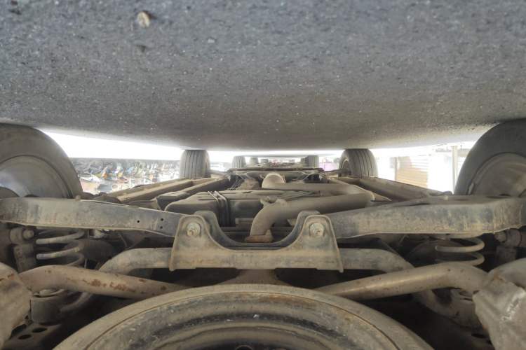 Used JETOUR X90 2024 1.6T DCT Qilin Edition 7-Seater Chassis Rear
