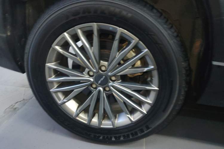 Used JETOUR X90 2024 1.6T DCT Qilin Edition 5 Seats Right Rear Wheel Hub