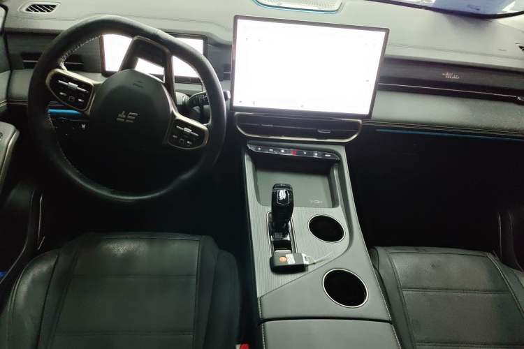 Used JETOUR X90 2024 1.6T DCT Qilin Edition 7-Seater Center Console